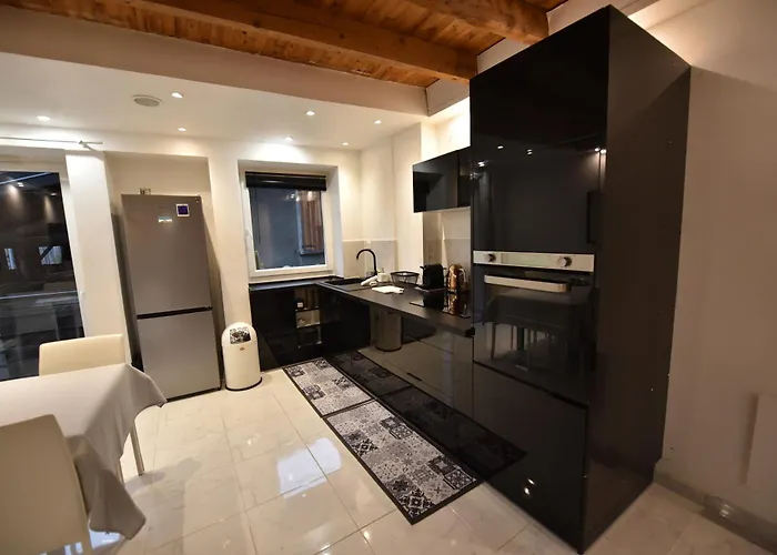 Maison De Village Wifi - Parking Et Jardin Prive